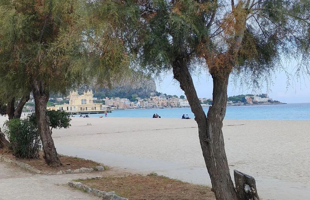 Mondello La Piazzetta Apartment-1