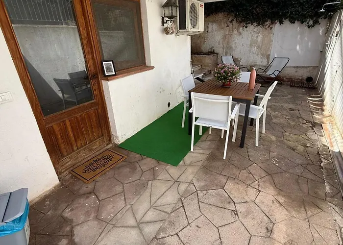 Mondello Plaza Apartments
